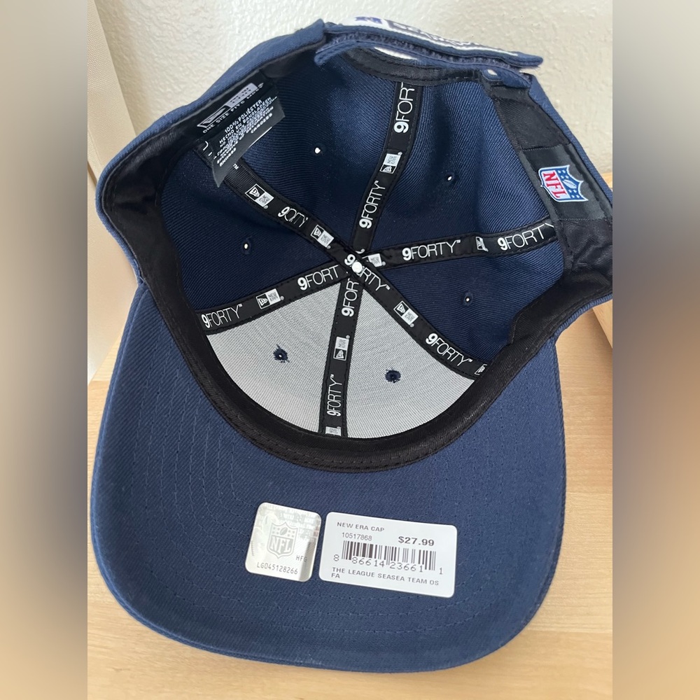 Seahawk hat - Picture 2 of 4
